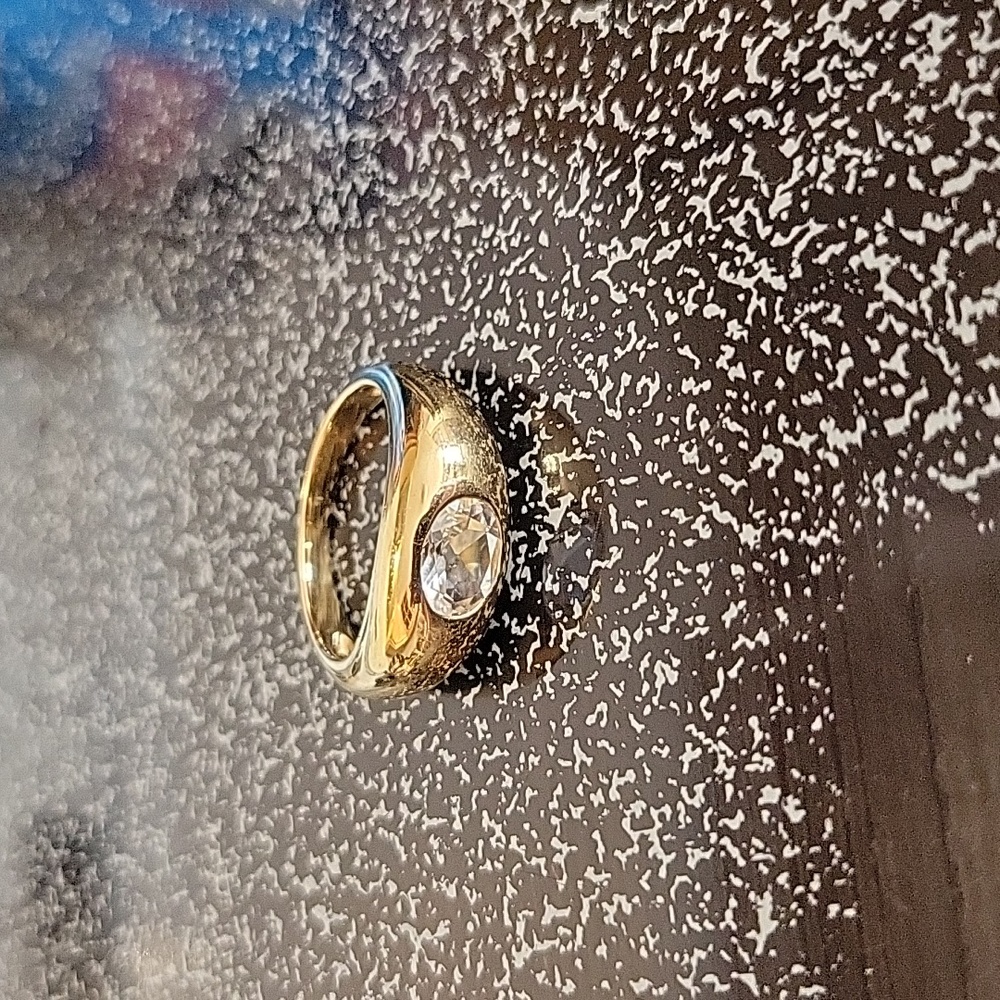 Mejuri gold ring